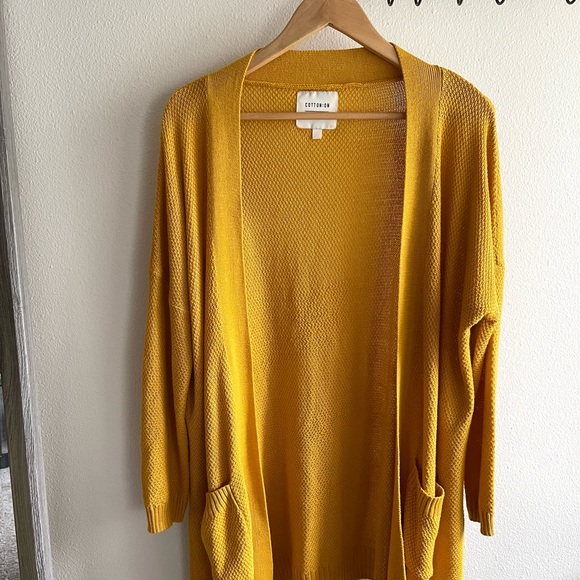 SOLD mustard knitted cardigan - Picture 2 of 2